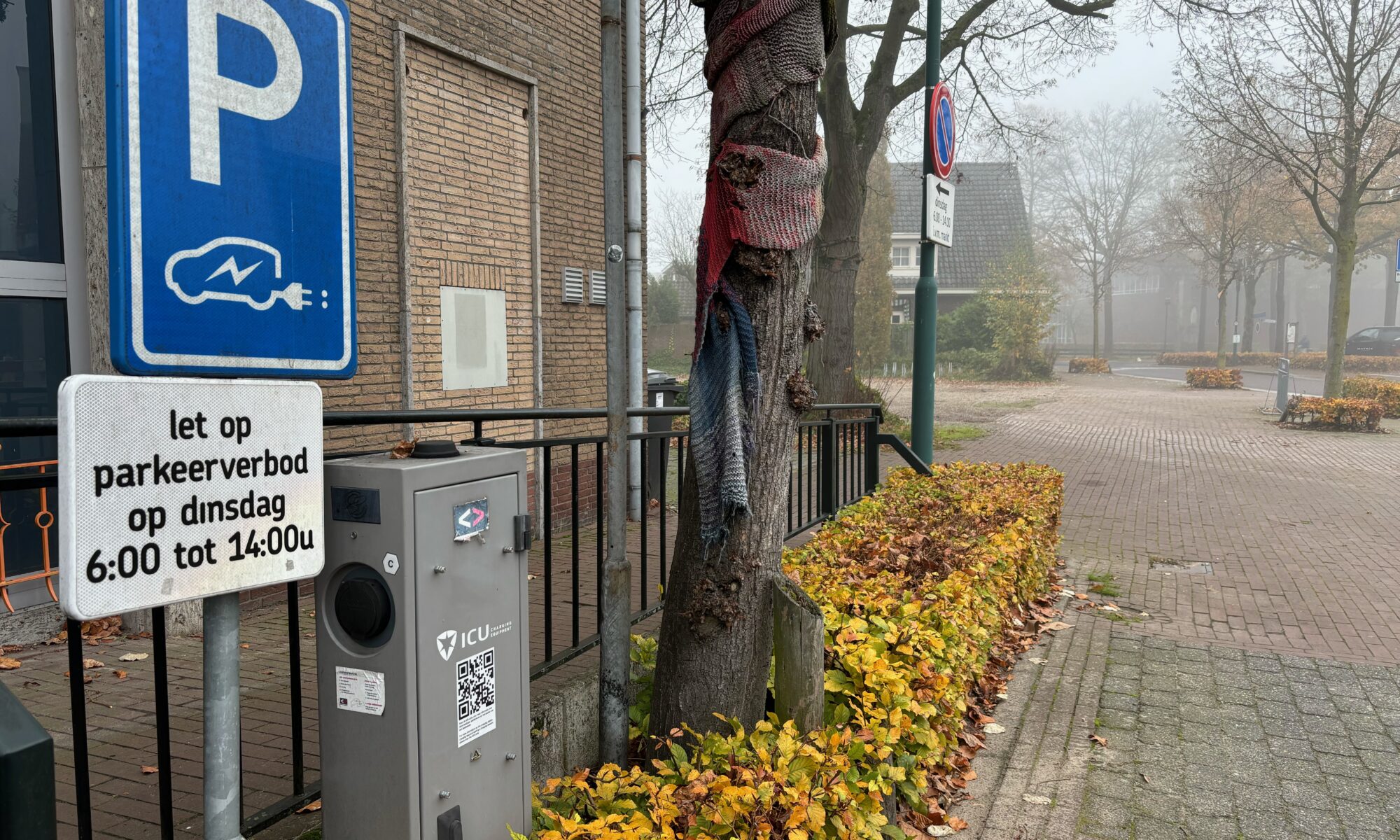 De werkgroep Verkeer wil graag een intermediërende rol spelen bij de keuze waar de komende jaren laadpalen geplaatst zullen worden.